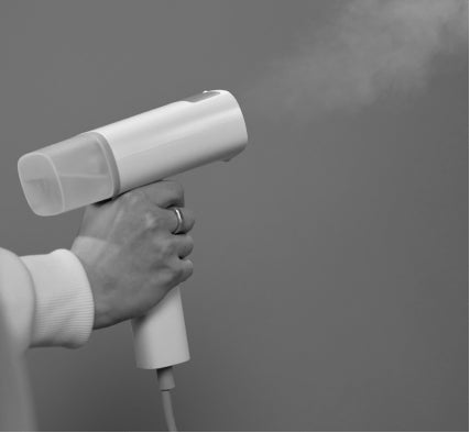 passer son costume à la vapeur
