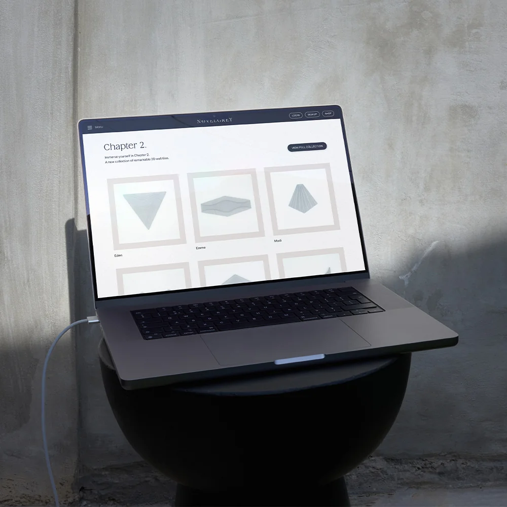 Website van Novel Grey op desktop in een mockup